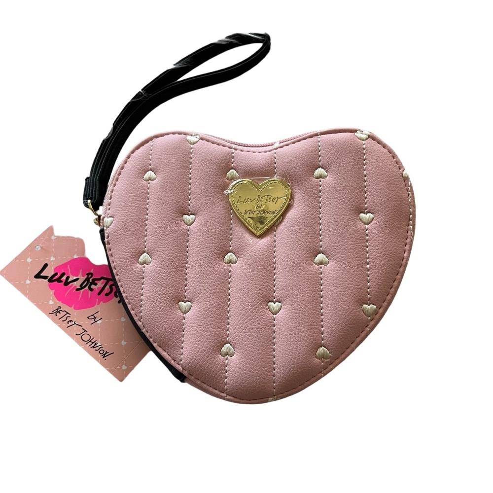 NWT’s heart shape coin purse wristlet